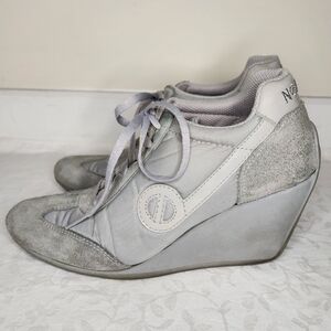 NoName Grey Leather Wedge Sneakers